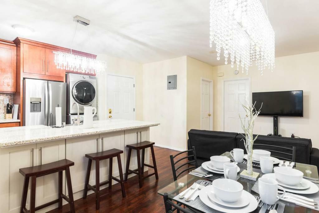 Brooklyn 3 Bedroom 1 Bathroom 8 Minutes To Subway 30 Minutes To Manhattan New York Esterno foto